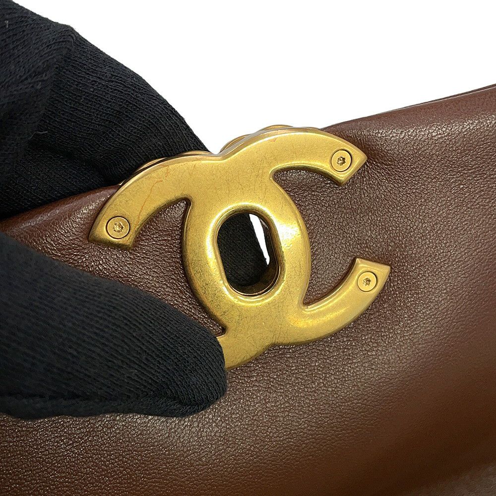 シャネル チェーンショルダーバッグ CHANEL19 ココマーク マトラッセ ラムスキン AS1160 CHANEL