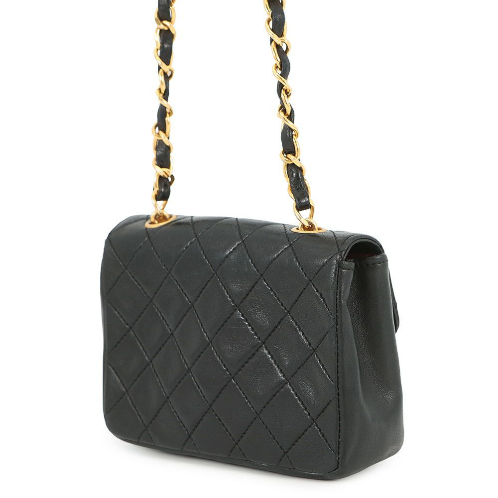 シャネル チェーンショルダーバッグ ミニミニ マトラッセ ココマーク ラムスキン CHANEL 黒