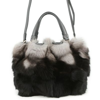 ルイヴィトン キーホルダー ミンクファー ヴィヴィエンヌ ファー