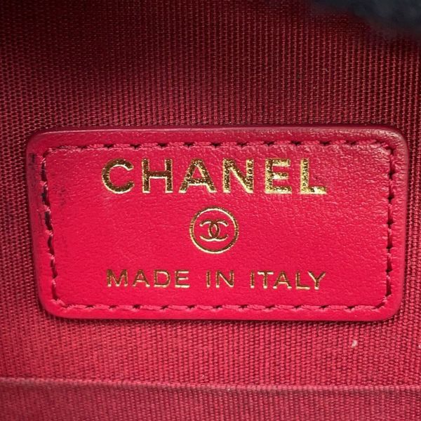 シャネル チェーンショルダーバッグ CHANEL19 ココマーク マトラッセ ラムスキン AP0945 CHANEL 黒