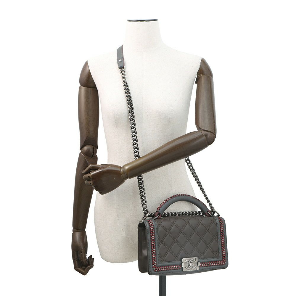 シャネル チェーンショルダーバッグ ココマーク マトラッセ ボーイシャネル トップハンドル A94804 CHANEL