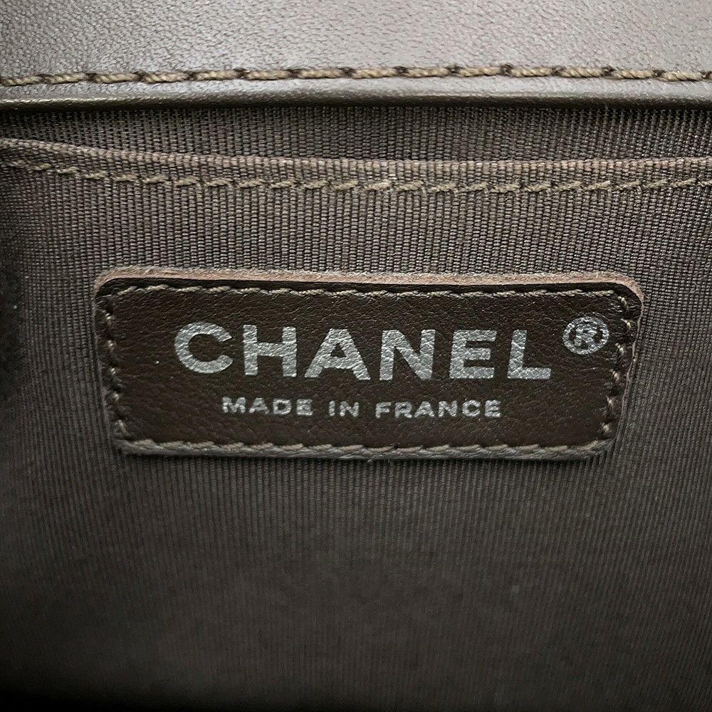 シャネル チェーンショルダーバッグ ココマーク マトラッセ ボーイシャネル トップハンドル A94804 CHANEL