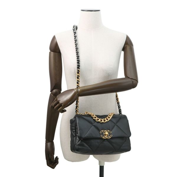 シャネル チェーンショルダーバッグ CHANEL19 マトラッセ ココマーク ラムスキン AS1160 CHANEL 黒