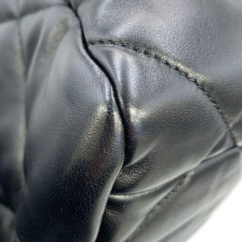 シャネル チェーンショルダーバッグ CHANEL19 マトラッセ ココマーク ラムスキン AS1160 CHANEL 黒