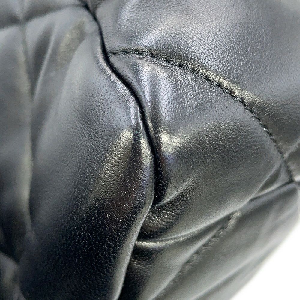 シャネル チェーンショルダーバッグ CHANEL19 マトラッセ ココマーク ラムスキン AS1160 CHANEL 黒