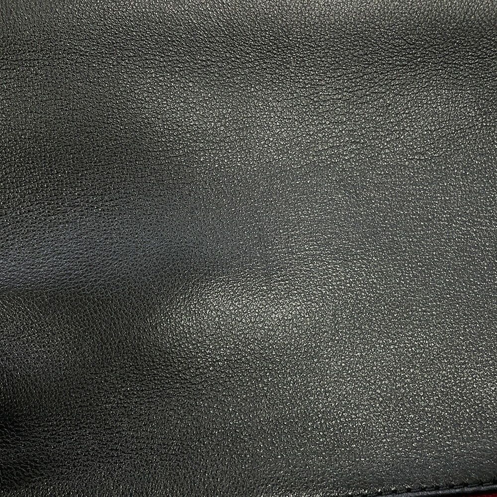 シャネル チェーンショルダーバッグ CHANEL19 マトラッセ ココマーク ラムスキン AS1160 CHANEL 黒