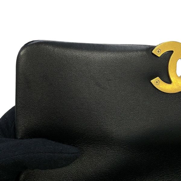 シャネル チェーンショルダーバッグ CHANEL19 マトラッセ ココマーク ラムスキン AS1160 CHANEL 黒