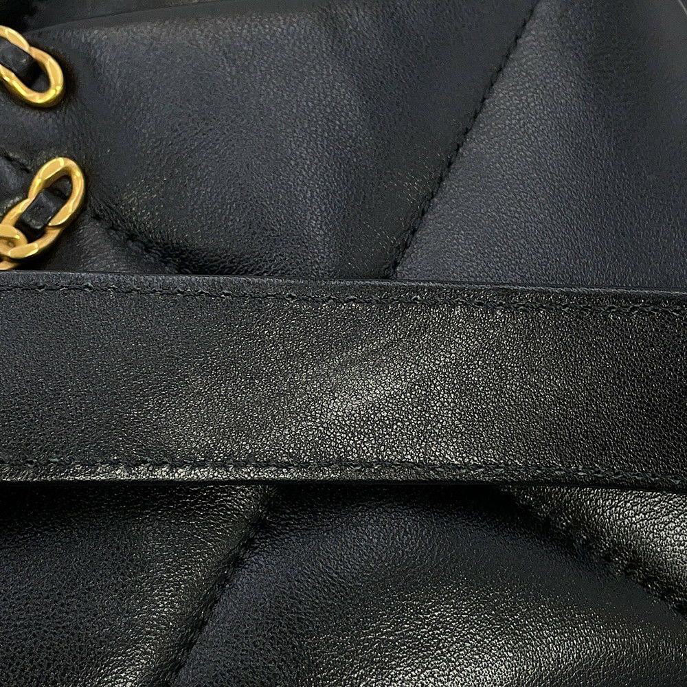 シャネル チェーンショルダーバッグ CHANEL19 マトラッセ ココマーク ラムスキン AS1160 CHANEL 黒