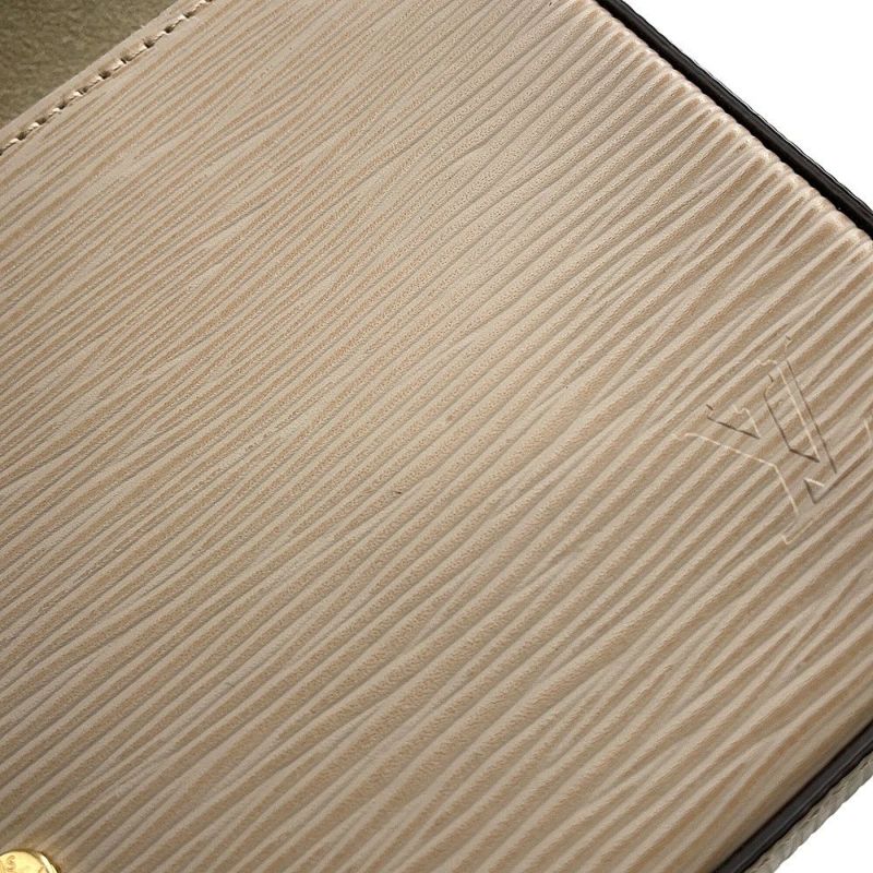 ルイヴィトン チェーンウォレット エピ ポシェット・フェリシー M68758 LOUIS VUITTON 財布