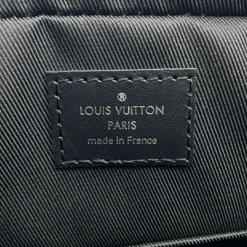 ルイヴィトン ショルダーバッグ ダミエ・グラフィット 3D トリオ・メッセンジャー N50017 LOUIS VUITTON ブラック 黒