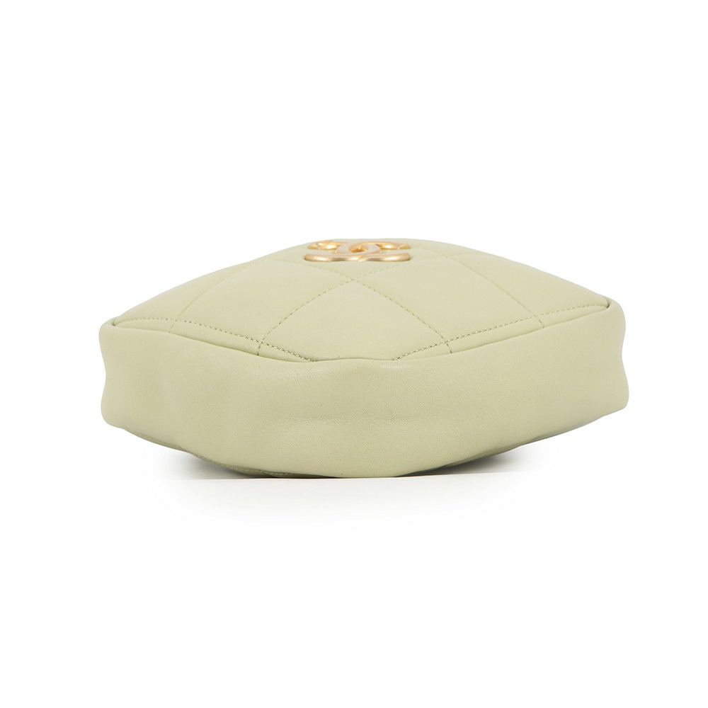 シャネル チェーンショルダーバッグ ココマーク マトラッセ ラムスキン AS2201 CHANEL