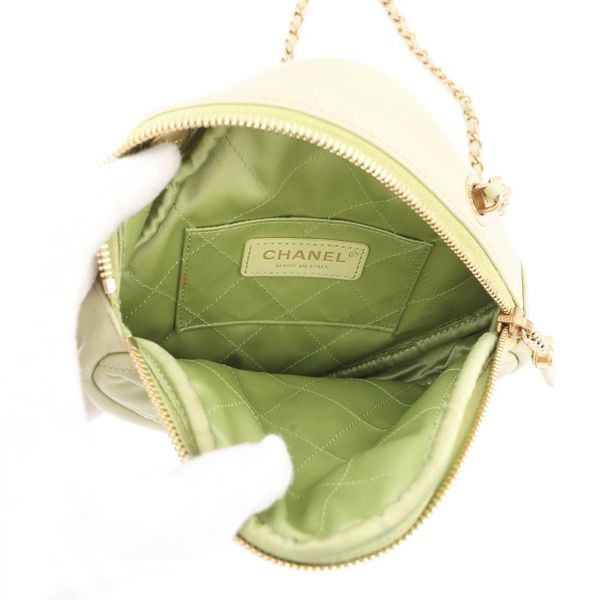 シャネル チェーンショルダーバッグ ココマーク マトラッセ ラムスキン AS2201 CHANEL