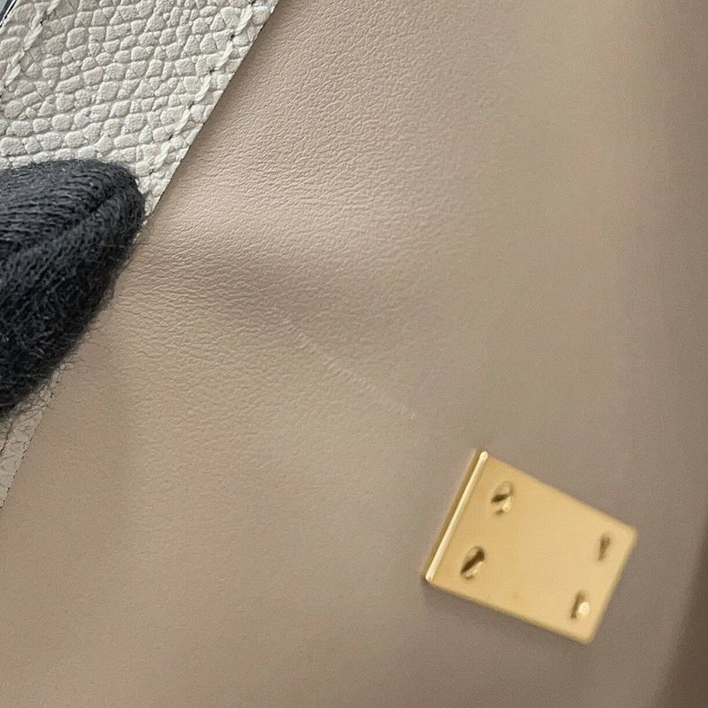 ヴァレクストラ ハンドバッグ イジィデ ラージ レザー Valextra 2way