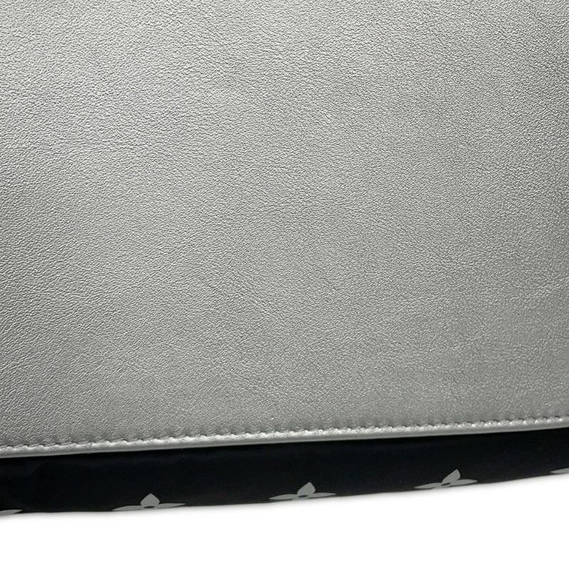 ルイヴィトン トートバッグ モノグラム・ナイロン LV SKI オンザゴーMM M11847 2way 白 ホワイト 黒 ブラック