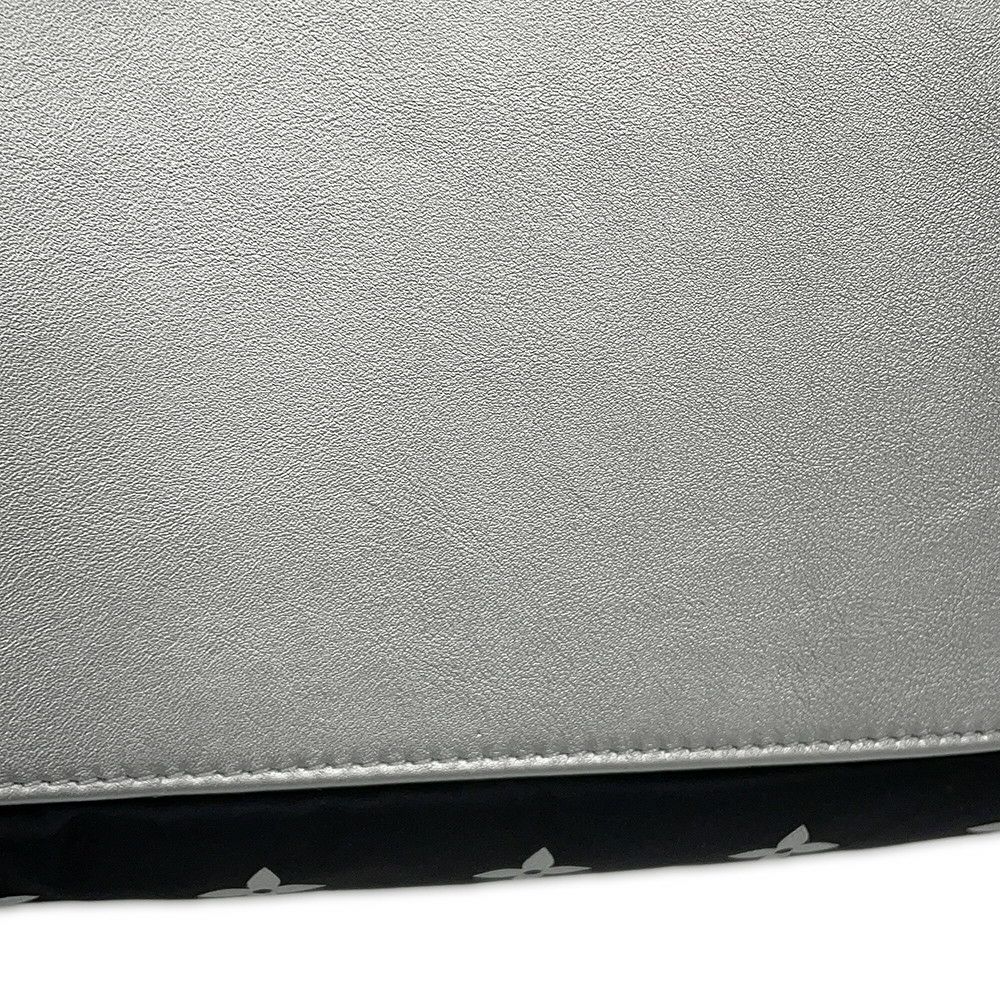 ルイヴィトン トートバッグ モノグラム・ナイロン LV SKI オンザゴーMM M11847 2way 白 ホワイト 黒 ブラック