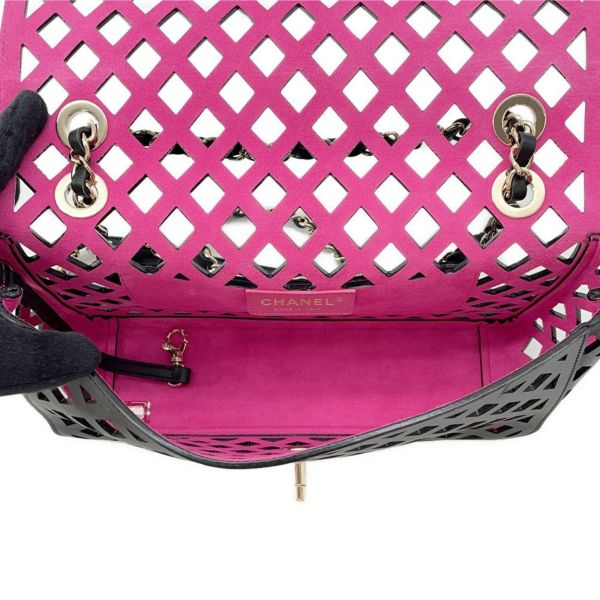 シャネル チェーンショルダーバッグ パンチング カーフレザー AS2376 CHANEL 黒