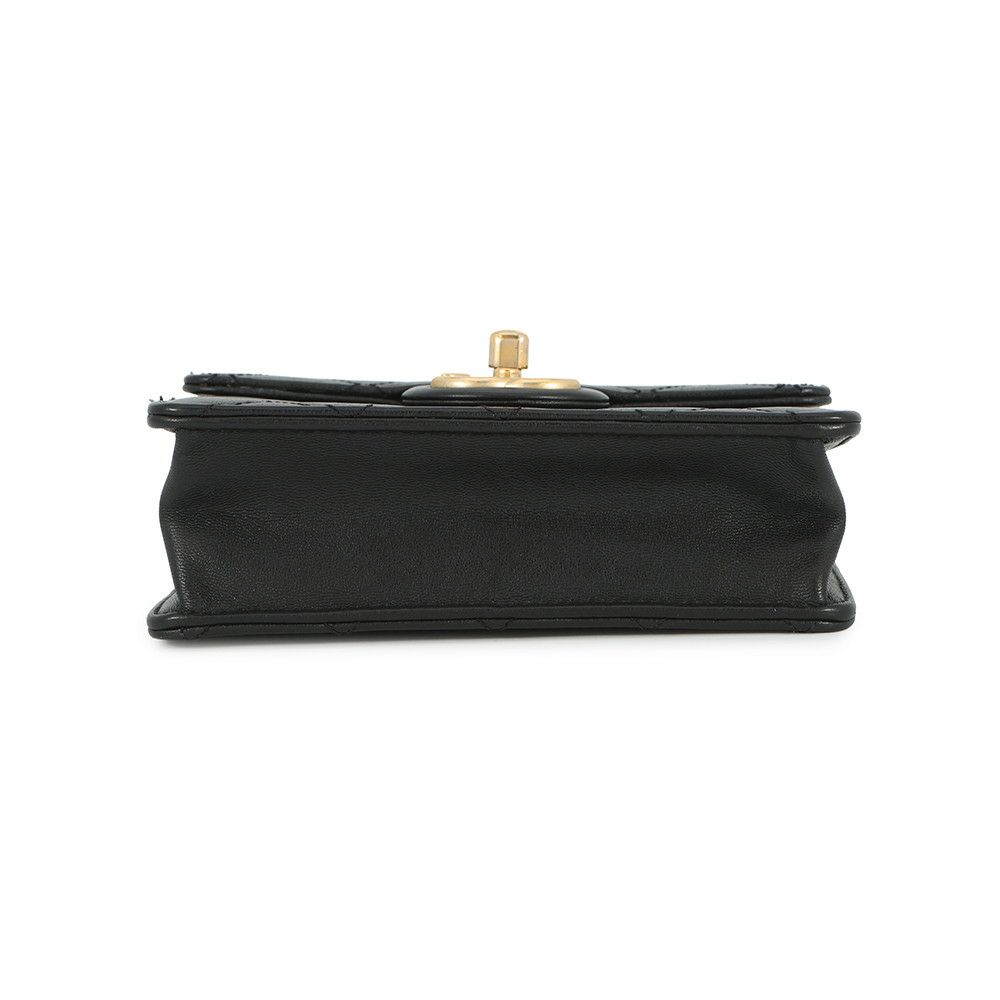 ャネル チェーンショルダーバッグ マトラッセ ココマーク フェイクパール ラムスキン AS0584 CHANEL バッグ 黒