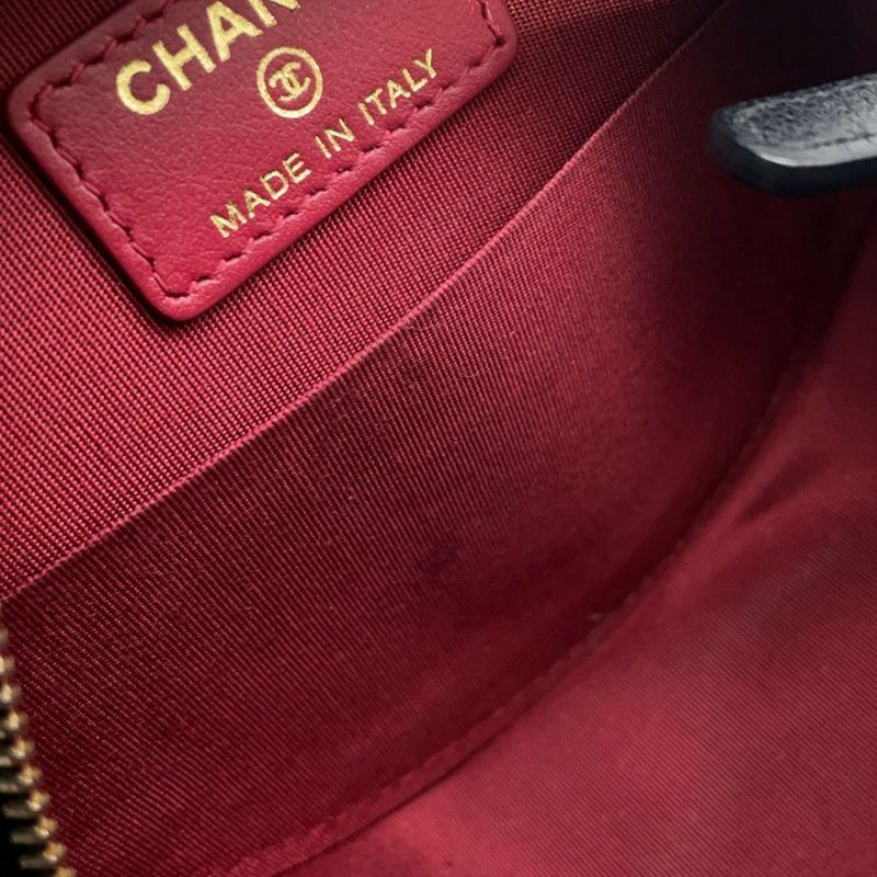 シャネル チェーンショルダーバッグ シャネル19 ココマーク ラムスキン AP0945 CHANEL 黒
