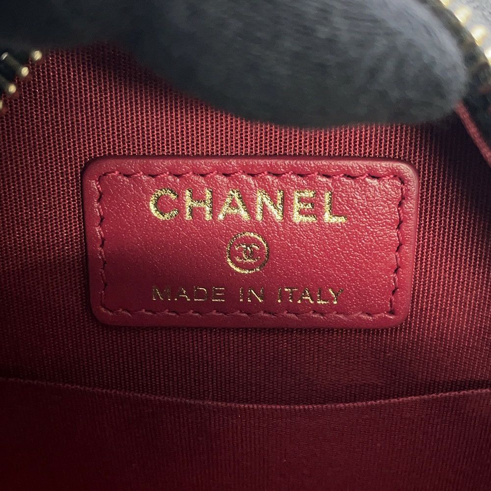 シャネル チェーンショルダーバッグ シャネル19 ココマーク ラムスキン AP0945 CHANEL 黒