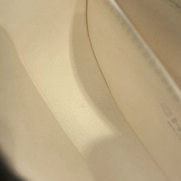 シャネル チェーンショルダーバッグ マトラッセ ココマーク ボーイシャネル スモール キャビアスキン AS3350 CHANEL 2way 白