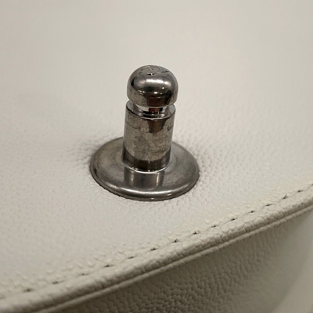 シャネル チェーンショルダーバッグ マトラッセ ココマーク ボーイシャネル スモール キャビアスキン AS3350 CHANEL 2way 白