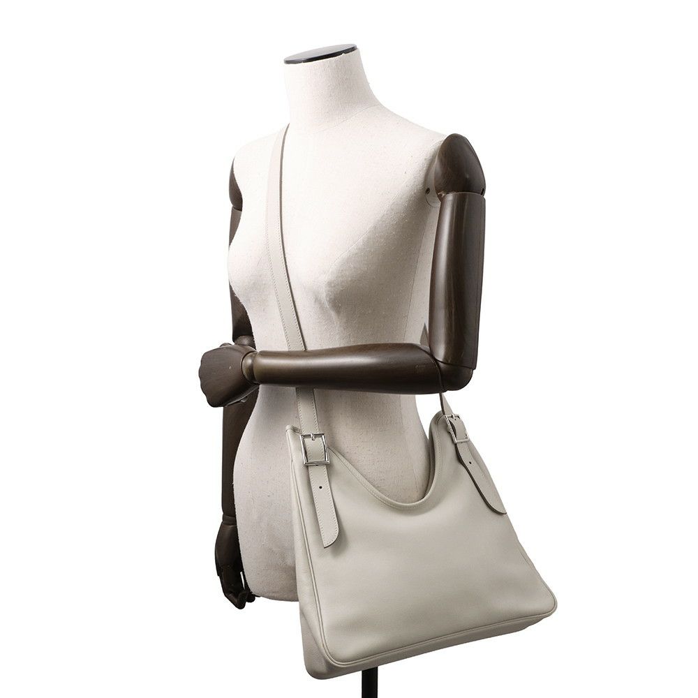 エルメス ショルダーバッグ マサイ カット32 パールグレー/シルバー金具 スイフト □O刻印