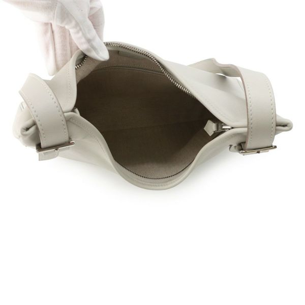 エルメス ショルダーバッグ マサイ カット32 パールグレー/シルバー金具 スイフト □O刻印