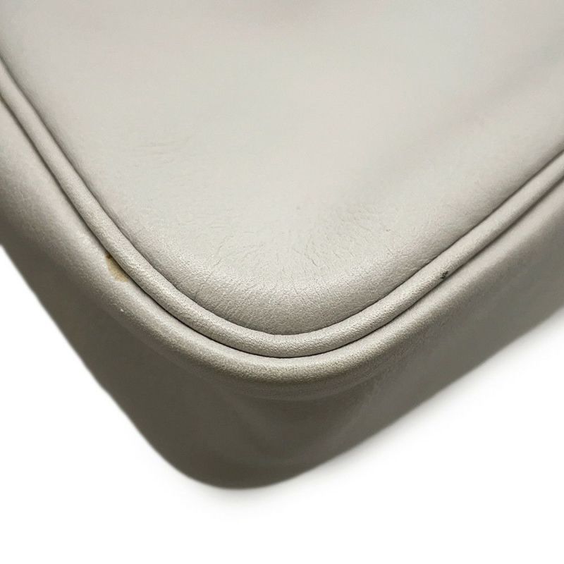 エルメス ショルダーバッグ マサイ カット32 パールグレー/シルバー金具 スイフト □O刻印