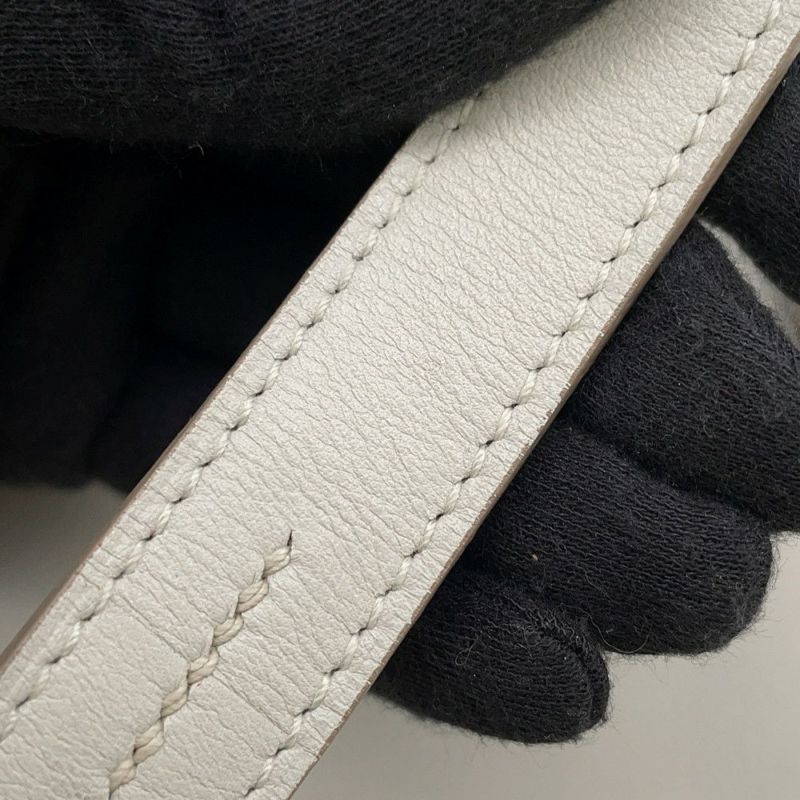 エルメス ショルダーバッグ マサイ カット32 パールグレー/シルバー金具 スイフト □O刻印