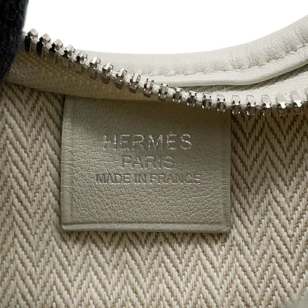 エルメス ショルダーバッグ マサイ カット32 パールグレー/シルバー金具 スイフト □O刻印