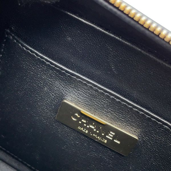 シャネル チェーンショルダーバッグ マトラッセ トランク バニティ ラムスキン AS3344 CHANEL 黒