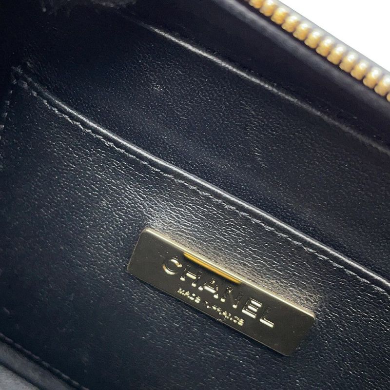 シャネル チェーンショルダーバッグ マトラッセ トランク バニティ ラムスキン AS3344 CHANEL 黒