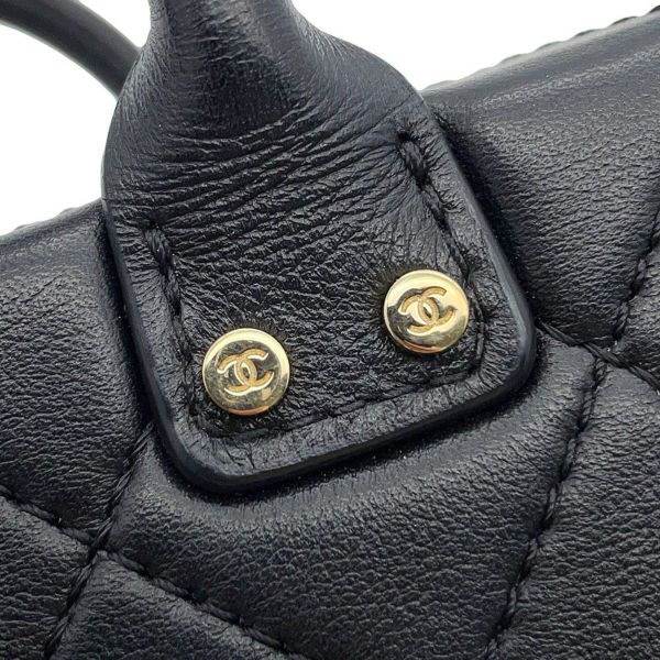 シャネル チェーンショルダーバッグ マトラッセ トランク バニティ ラムスキン AS3344 CHANEL 黒