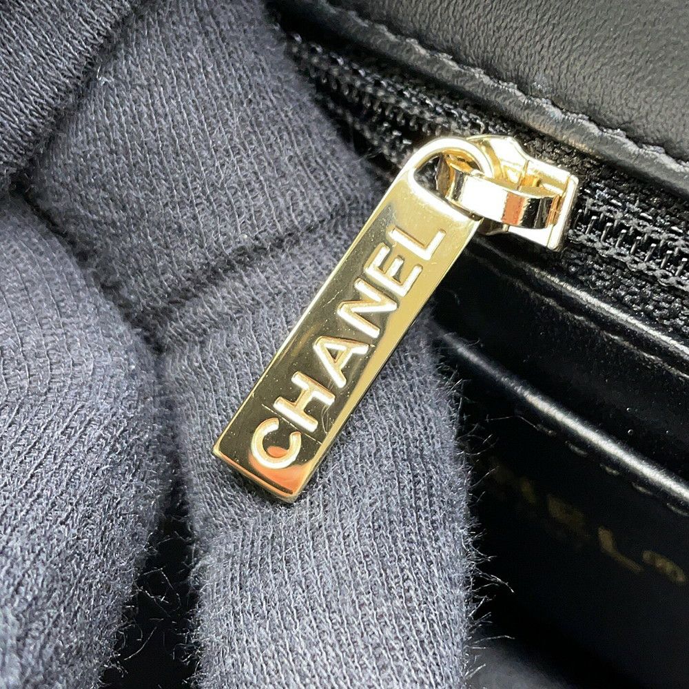 シャネル チェーンショルダーバッグ ミニ マトラッセ 20 ココマーク ラムスキン A69900 CHANEL 黒