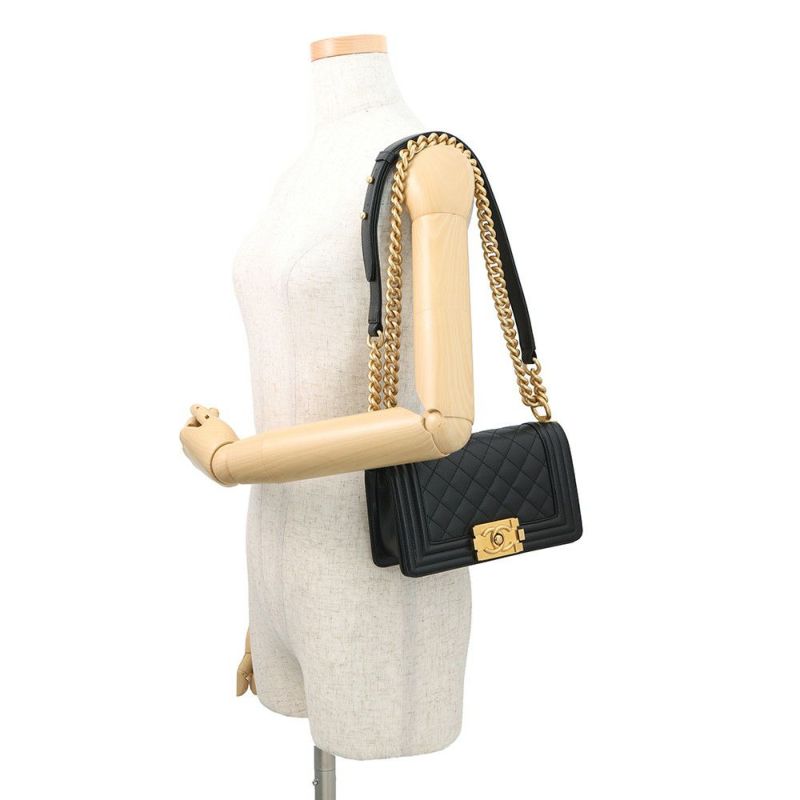 シャネル チェーンショルダーバッグ ボーイシャネル スモール マトラッセ ココマーク キャビアスキン A67085 CHANEL 黒