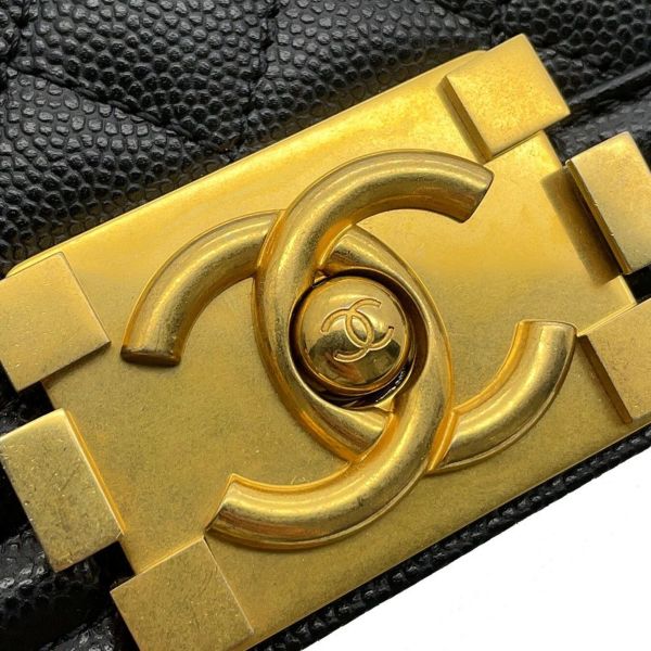 シャネル チェーンショルダーバッグ ボーイシャネル スモール マトラッセ ココマーク キャビアスキン A67085 CHANEL 黒