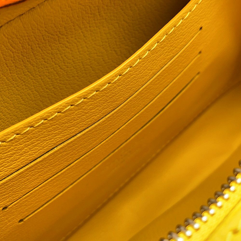 ルイヴィトン セカンドバッグ アリゲーター ポシェット・ヴォルガ  LOUIS VUITTON