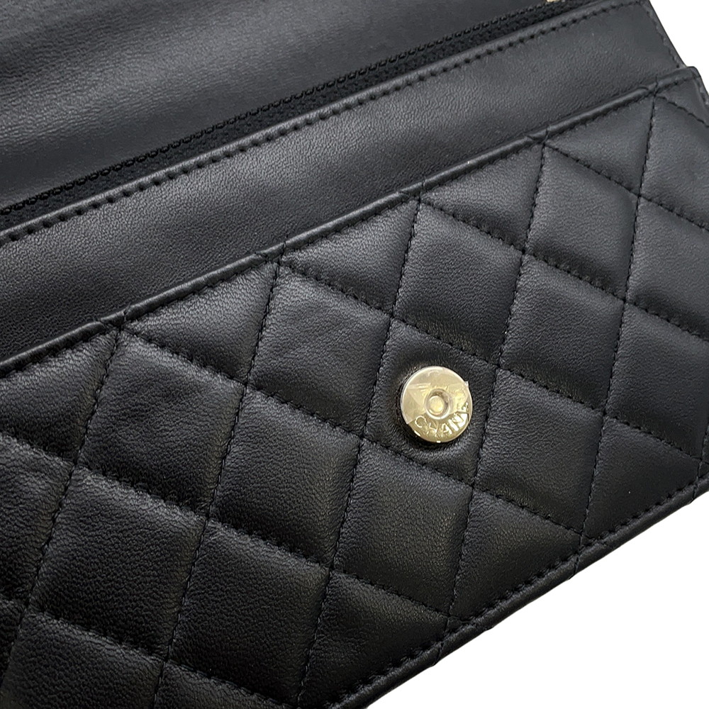 シャネル チェーンウォレット マトラッセ パール ココマーク ラムスキン AP2579 CHANEL 財布 黒