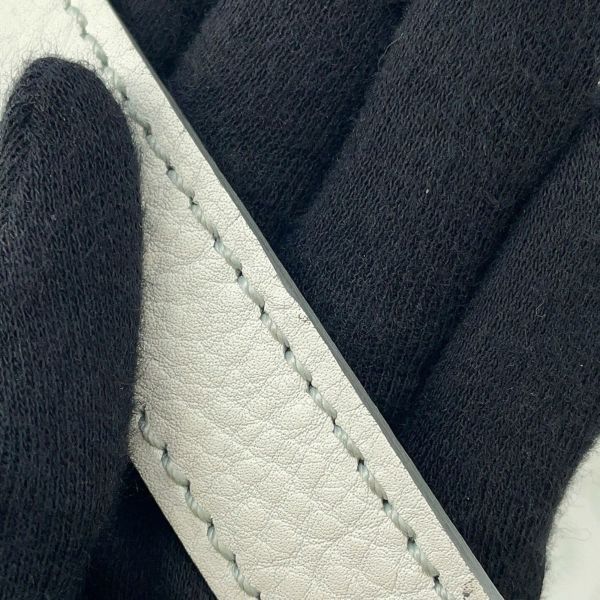 ルイヴィトン ショルダーバッグ モノグラム・マヒナ マヒナ XS M95661 LOUIS VUITTON ヴィトン バッグ 白