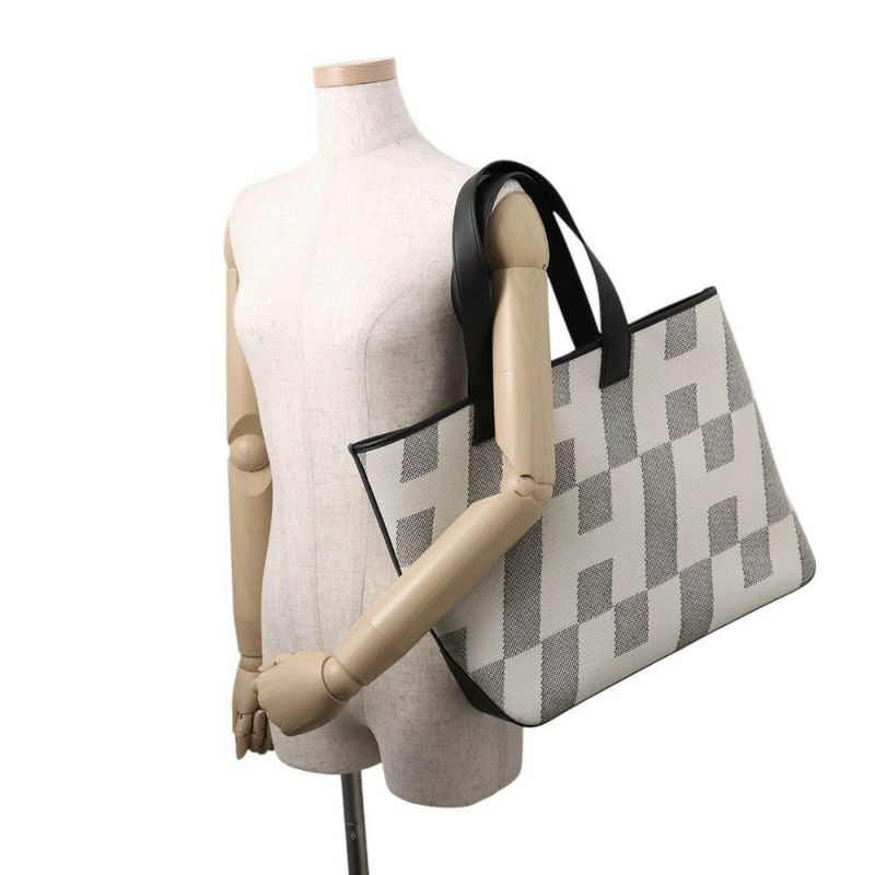 エルメス トートバッグ HアンビエGM ブラック/エクリュトワルアッシュ/スイフト Z刻印 HERMES バッグ 黒