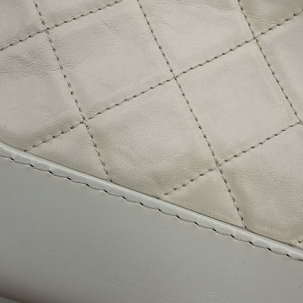 シャネル チェーンショルダーバッグ ガブリエル ドゥ シャネル スモール ホーボーバッグ A91810 CHANEL 白