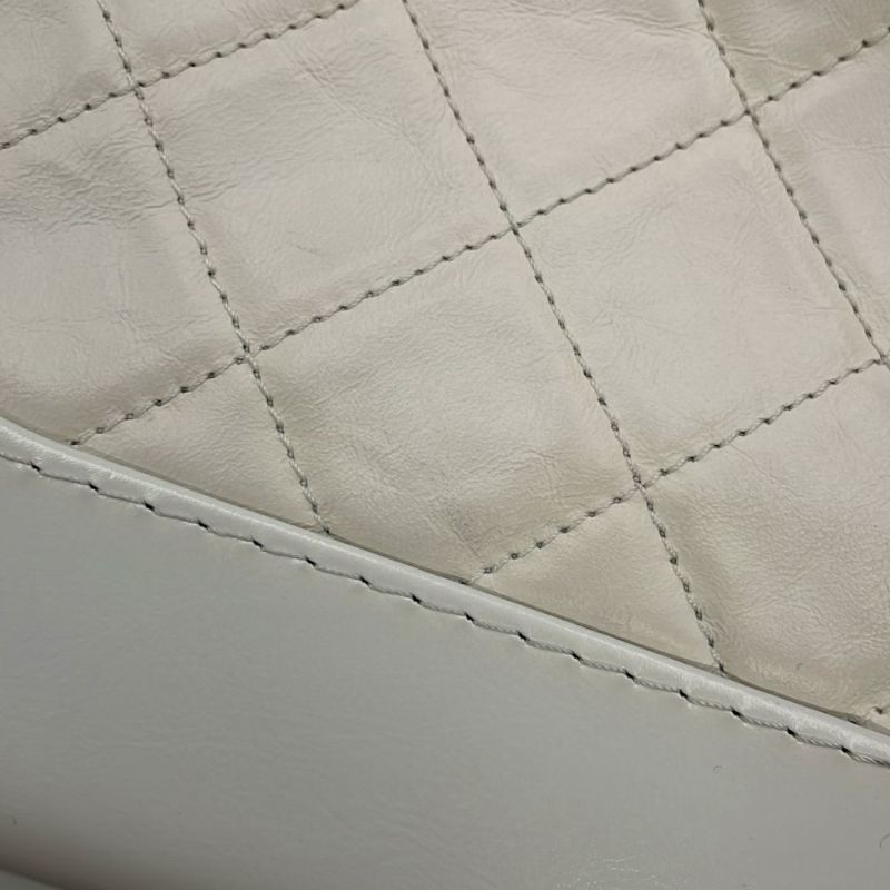 シャネル チェーンショルダーバッグ ガブリエル ドゥ シャネル スモール ホーボーバッグ A91810 CHANEL 白