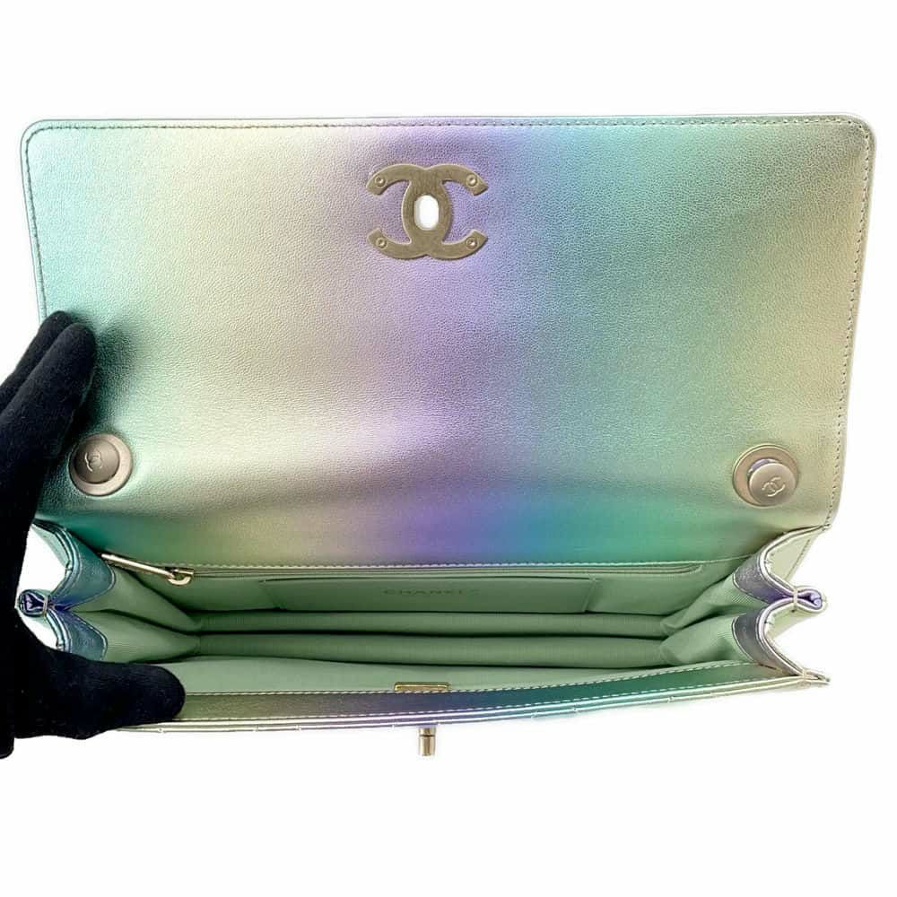 シャネル チェーンショルダーバッグ マトラッセ ココマーク ラムスキン AS4623 CHANEL バッグ レインボー