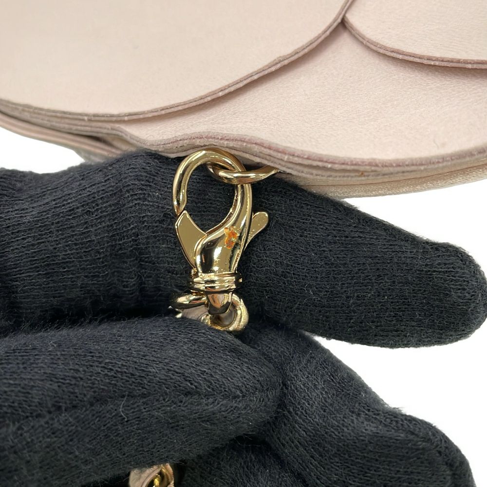 シャネル チェーンポシェット カメリア ココマーク サテン ラムスキン CHANEL ハンドバッグ