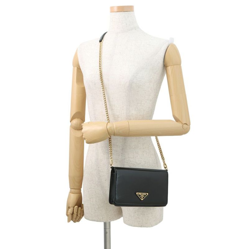 プラダ チェーンショルダーバッグ トライアングルロゴ レザー 1BD350 PRADA バッグ 黒