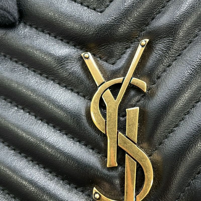 サンローランパリ ショルダーバッグ ルー カメラバッグ Vステッチ レザー 520534 SAINT LAURENT PARIS 黒 タッセル