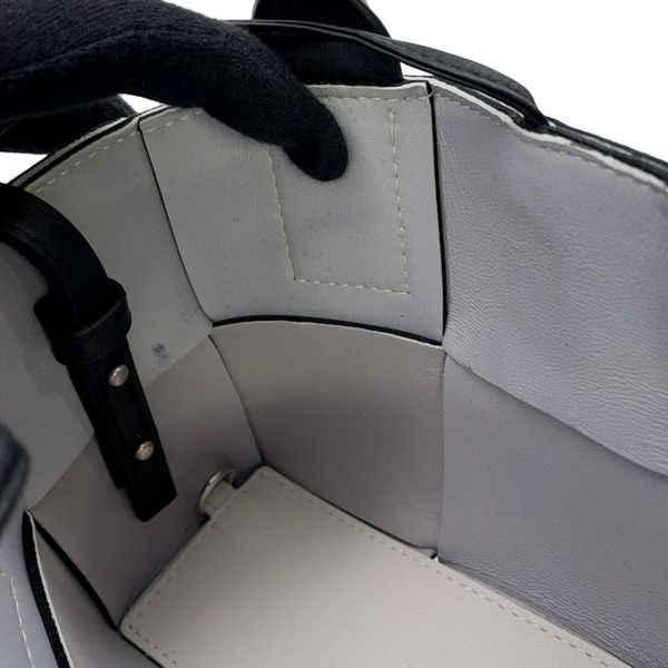 ボッテガヴェネタ ハンドバッグ ミニ マキシイントレチャート キャンディ アルコトート ラムレザーBOTTEGA VENETA バッグ 黒