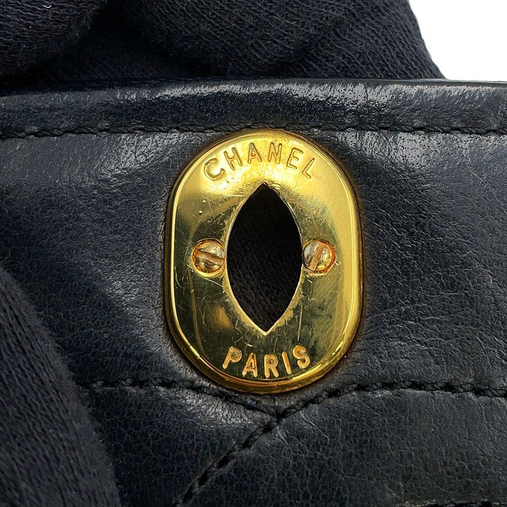 シャネル チェーンショルダーバッグ マトラッセ ココマーク パリ限定 扇形 フラップ CHANEL 黒