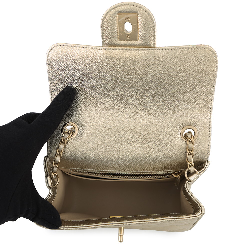 シャネル チェーンショルダーバッグ マトラッセ ココマーク キャビアスキン AS5758 CHANEL