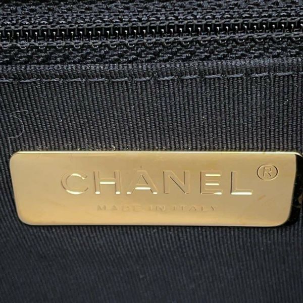 シャネル チェーンショルダーバッグ Chanel 19 レザー CHANEL バッグ ハンドバッグ